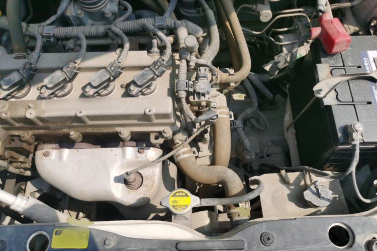Used FAW Weizhi V5 2015 1.5L Automatic Entry Model Engine Bay