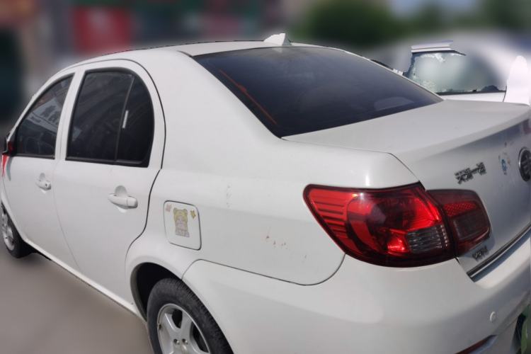 Used FAW Weizhi V5 2015 1.5L Automatic Entry Model Rear Left 45 Deg