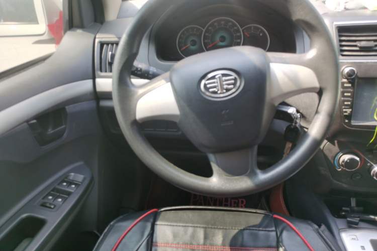 Used FAW Weizhi V5 2015 1.5L Automatic Entry Model Steering Wheel