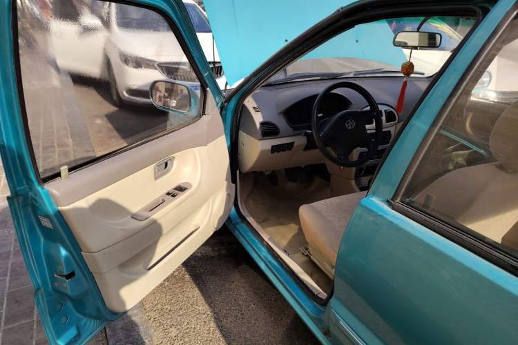 Used FAW Xiali 2008 N3+ 1.0L Sedan Driver Seat