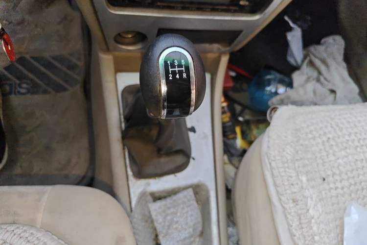 Used FAW Xiali 2008 N3+ 1.0L Hatchback Gear Lever