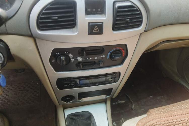 Used FAW Xiali 2008 N3+ 1.0L Sedan with Power Steering Audio And AC Panel