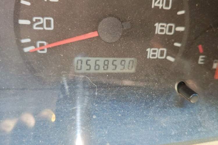 Used FAW Xiali 2010 A+ 1.0L Hatchback – Beijing Exclusive Model Odometer Close Up