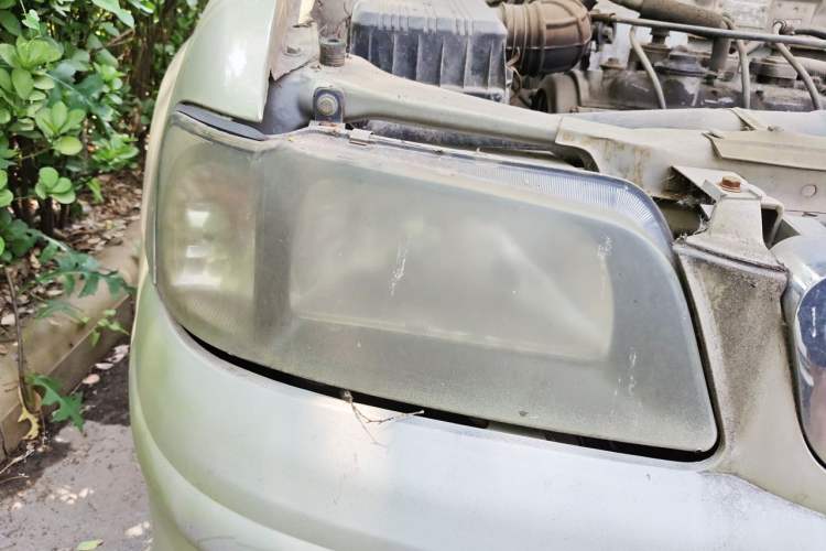 Used FAW Xiali 2010 A+ 1.0L Hatchback – Beijing Exclusive Model Right Front Headlight