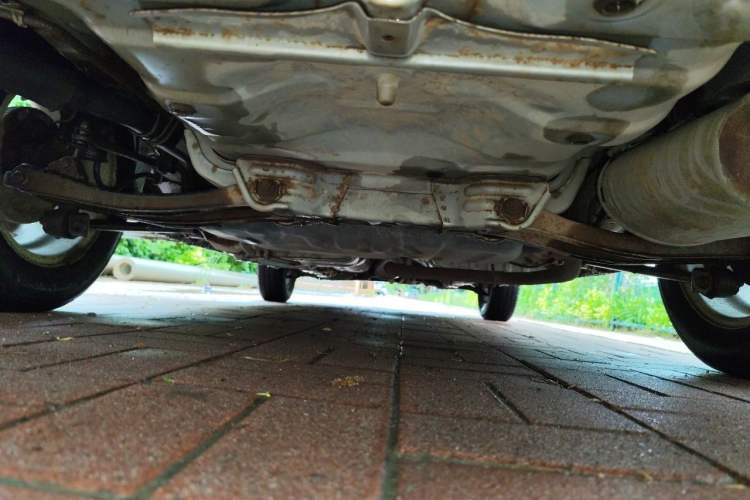 Used FAW Xiali 2011 A+ 1.0L Sedan Chassis Rear