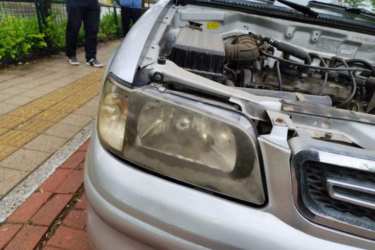 Used FAW Xiali 2011 A+ 1.0L Sedan Right Front Headlight