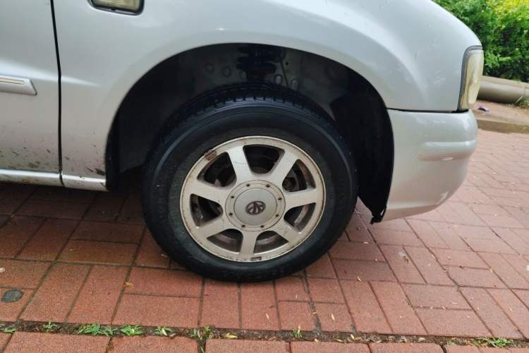 Used FAW Xiali 2011 A+ 1.0L Sedan Right Front Wheel Hub