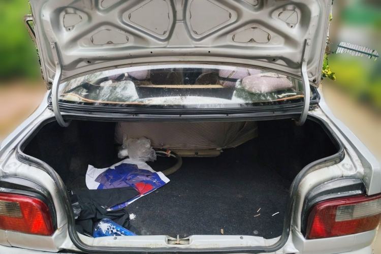 Used FAW Xiali 2011 A+ 1.0L Sedan Trunk