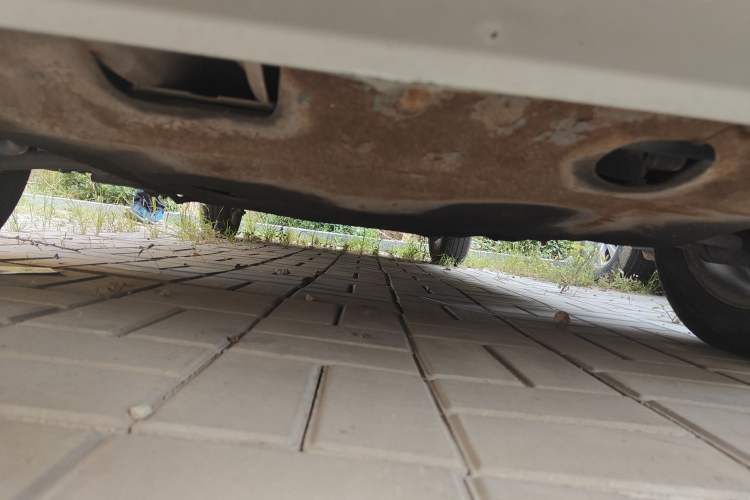 Used FAW Xiali 2011 A+ 1.0L Hatchback Chassis Front