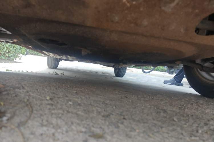 Used FAW Xiali 2011 A+ 1.0L Sedan Chassis Front