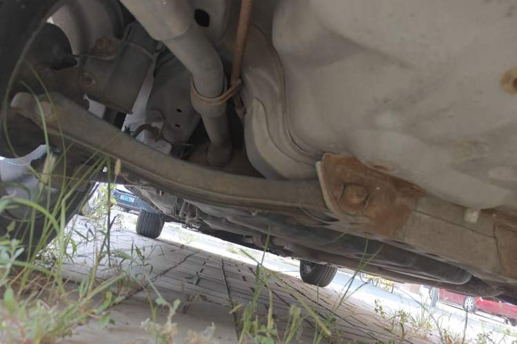 Used FAW Xiali 2011 A+ 1.0L Hatchback Chassis Rear