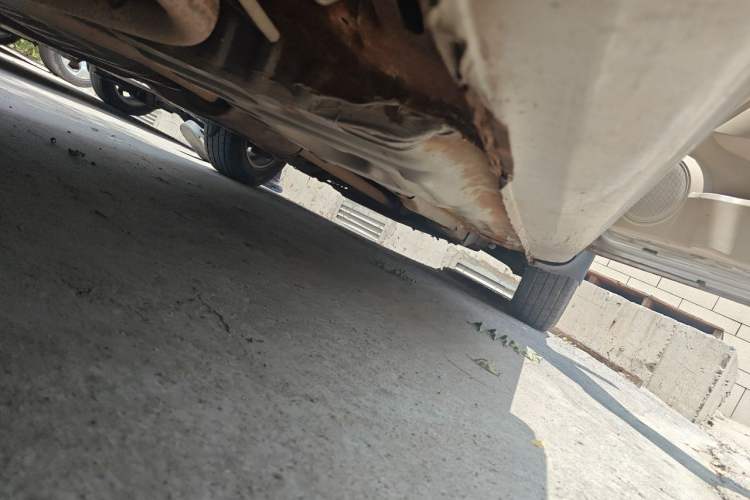 Used FAW Xiali 2011 A+ 1.0L Sedan Chassis Rear Right