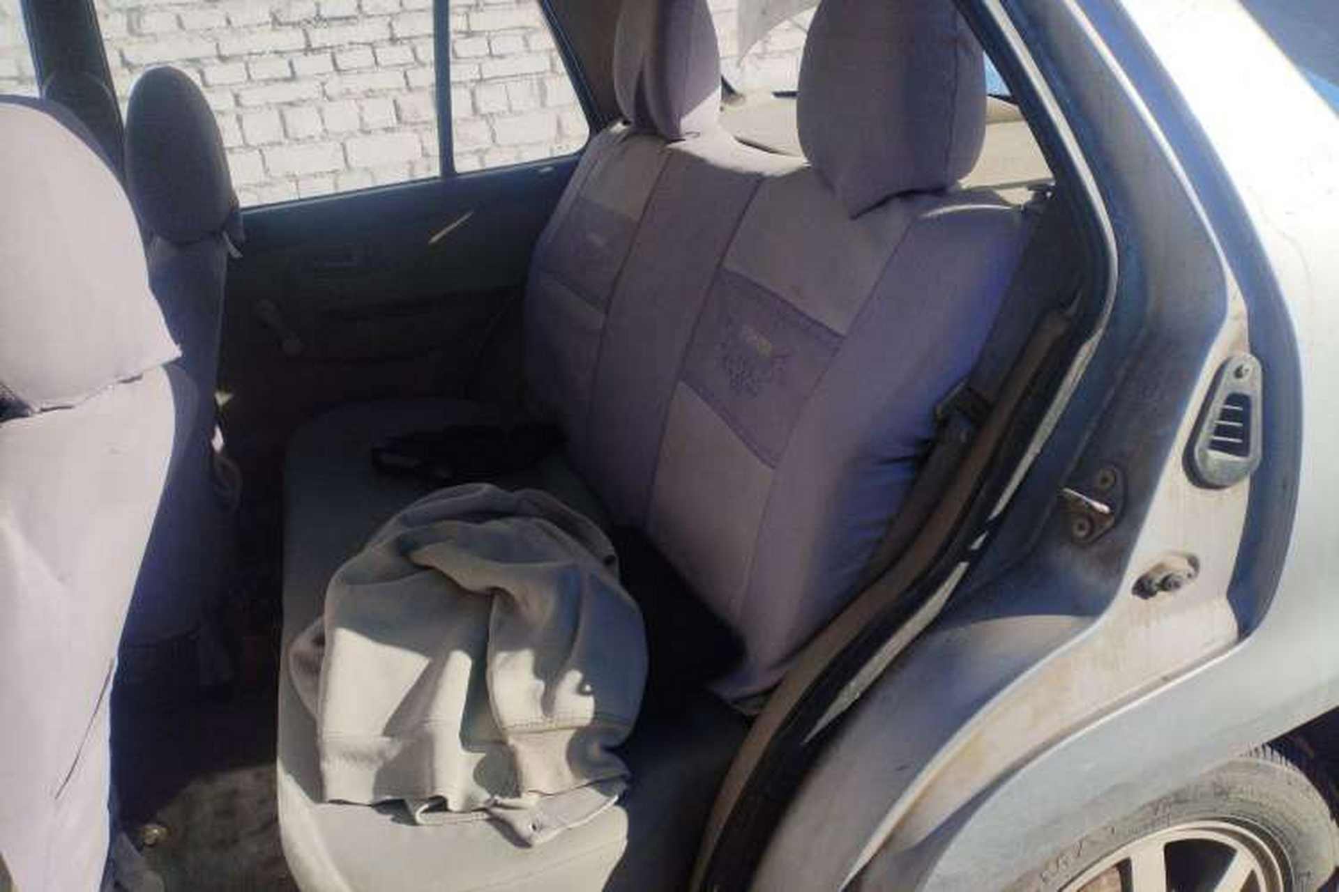 Used FAW Xiali 2011 A+ 1.0L Sedan (Air-Conditioning Not Included) Left Rear Seat
