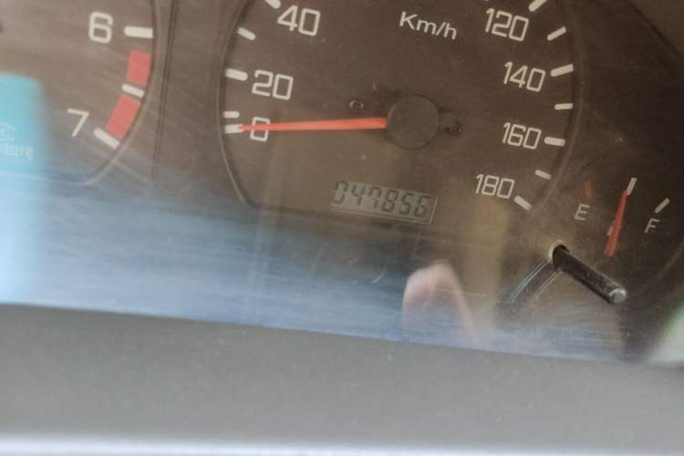 Used FAW Xiali 2011 A+ 1.0L Hatchback (Air-Conditioning Not Included) Odometer Close Up