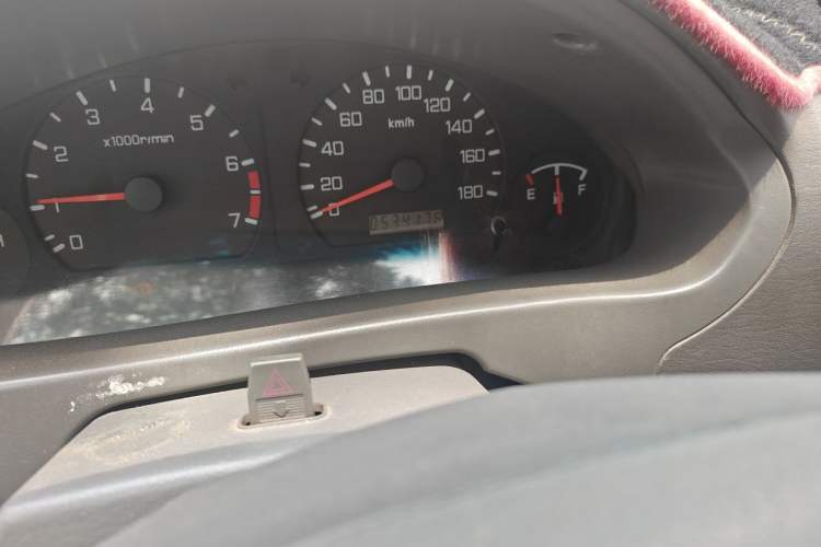 Used FAW Xiali 2011 A+ 1.0L Sedan Odometer Close Up