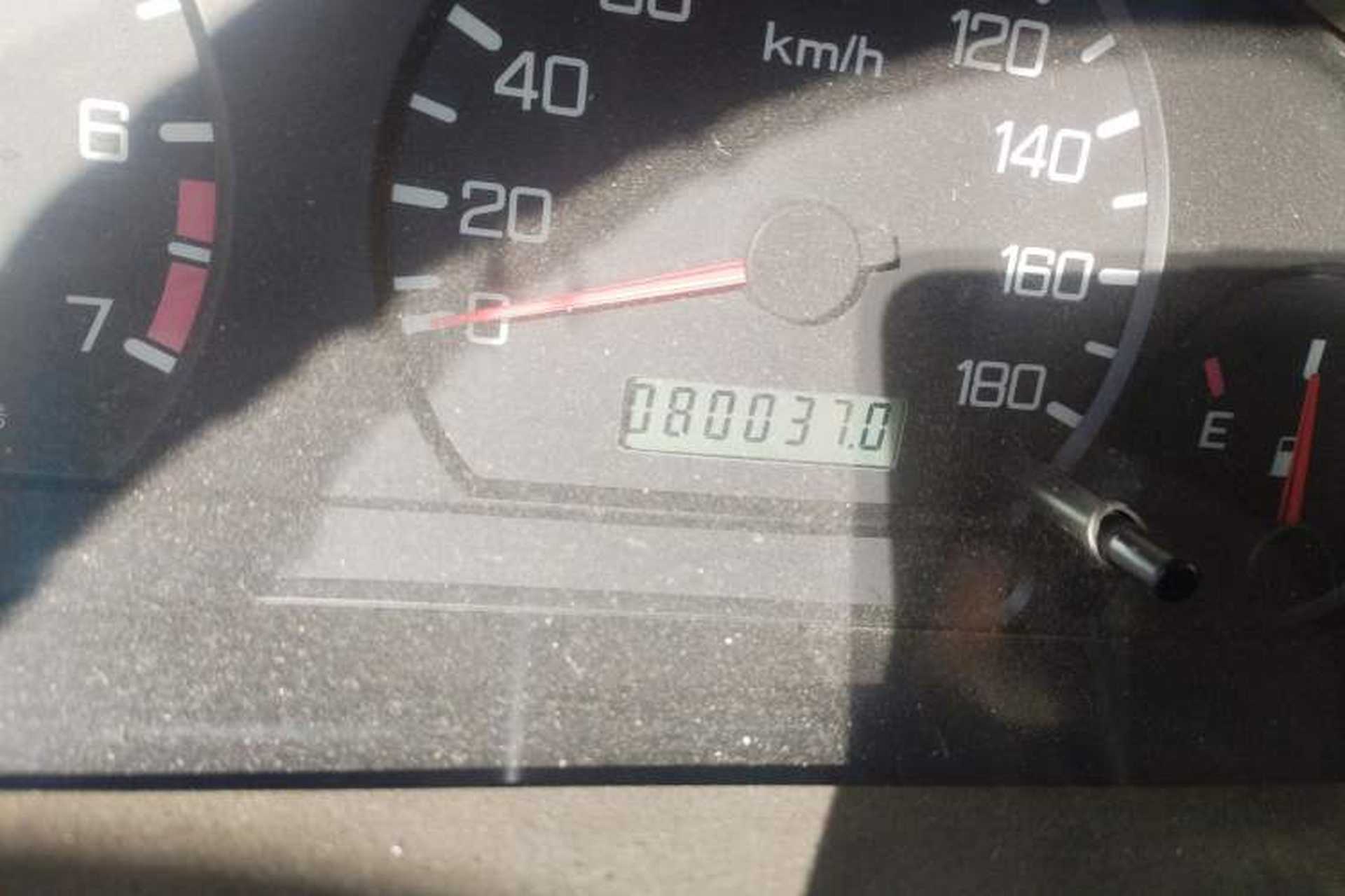 Used FAW Xiali 2011 A+ 1.0L Sedan (Air-Conditioning Not Included) Odometer Close Up