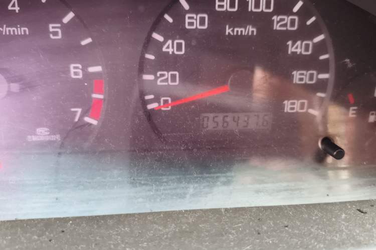 Used FAW Xiali 2011 A+ 1.0L Hatchback Odometer Close Up
