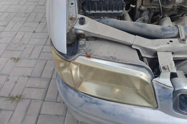 Used FAW Xiali 2011 A+ 1.0L Hatchback Right Front Headlight