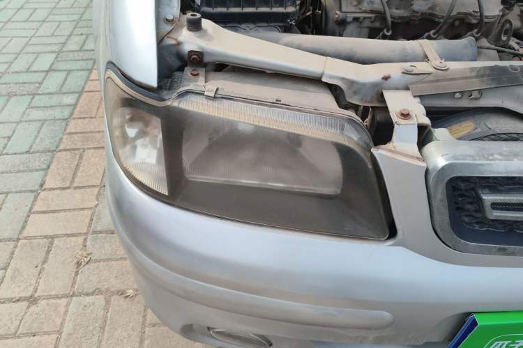 Used FAW Xiali 2011 A+ 1.0L Hatchback Right Front Headlight