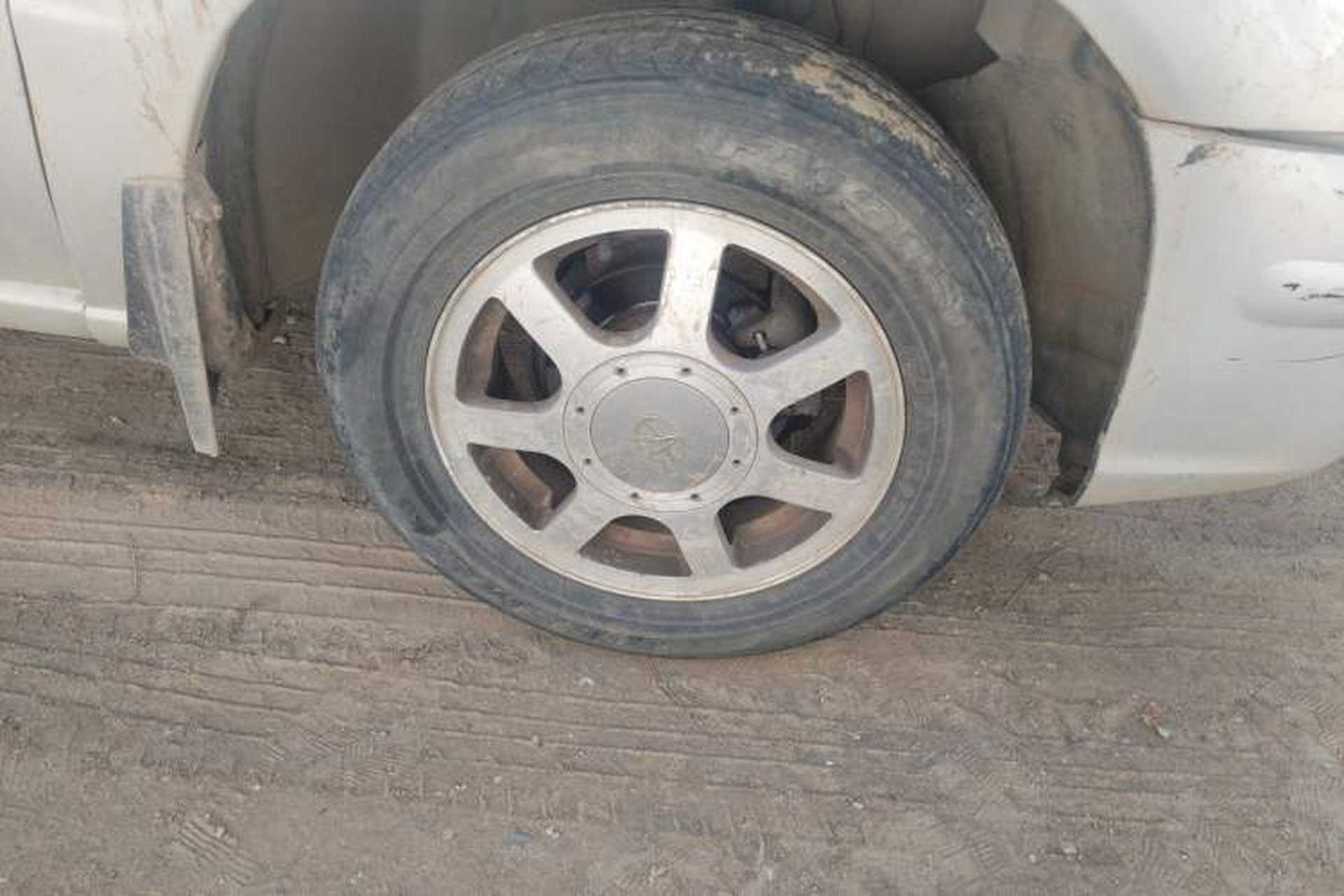 Used FAW Xiali 2011 A+ 1.0L Sedan (Air-Conditioning Not Included) Right Front Wheel Hub