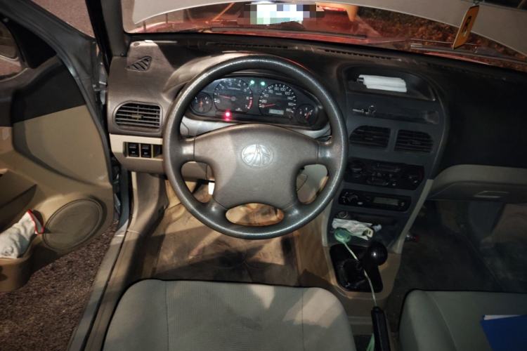 Used FAW Xiali 2011 A+ 1.0L Sedan Steering Wheel