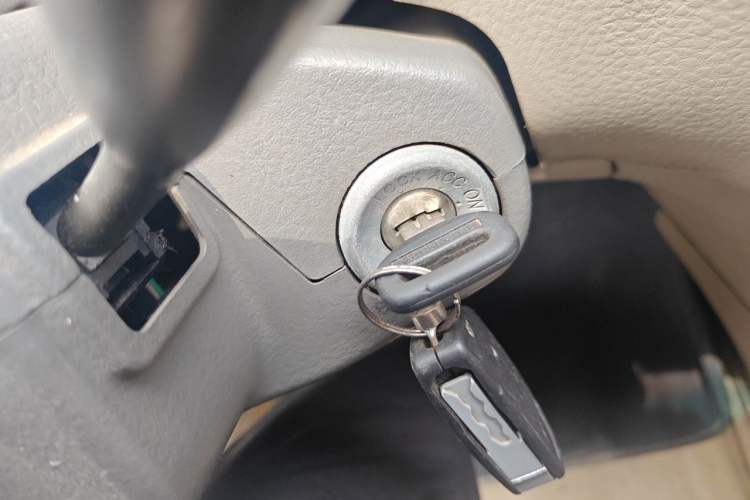 Used FAW Xiali 2011 A+ 1.0L Sedan Vehicle Key