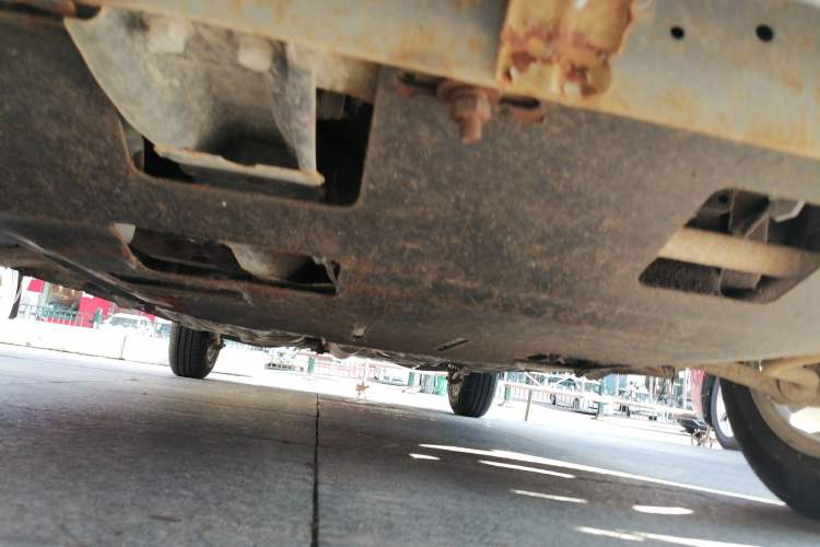 Used FAW Xiali 2012 N3 1.0L Hatchback – Practical Model Chassis Front