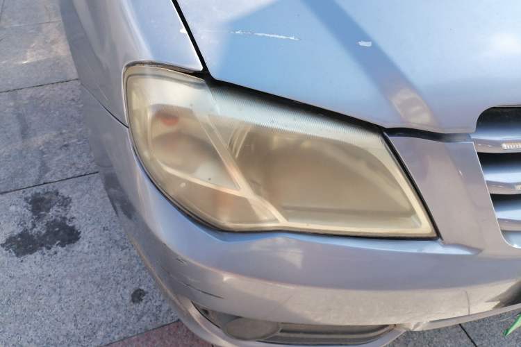 Used FAW Xiali 2012 N3 1.0L Hatchback – Practical Model Right Front Headlight