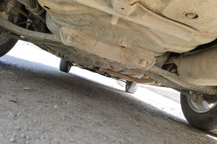 Used FAW Xiali 2012 N3 1.0L Sedan Base Model Chassis Rear