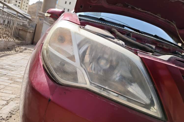 Used FAW Xiali 2012 N3 1.0L Sedan Base Model Right Front Headlight