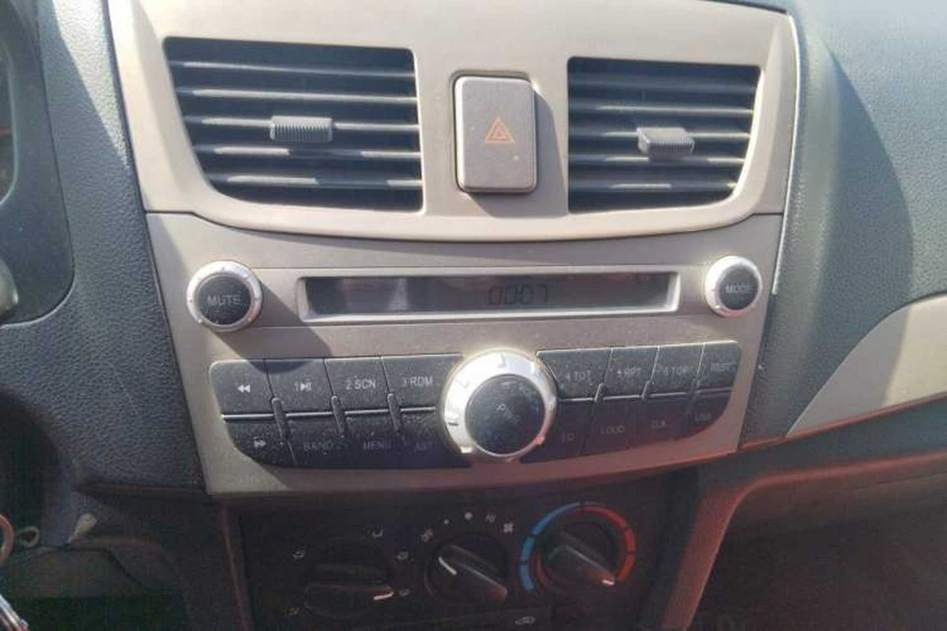 Used FAW Xiali 2012 N3 1.0L Sedan - Practical Model Audio And AC Panel