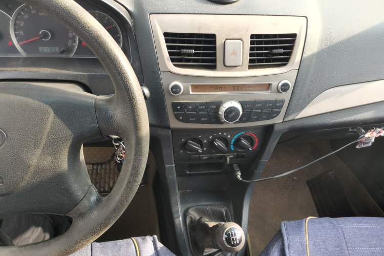 Used FAW Xiali 2012 N3 1.0L Sedan - Practical Model Audio And AC Panel