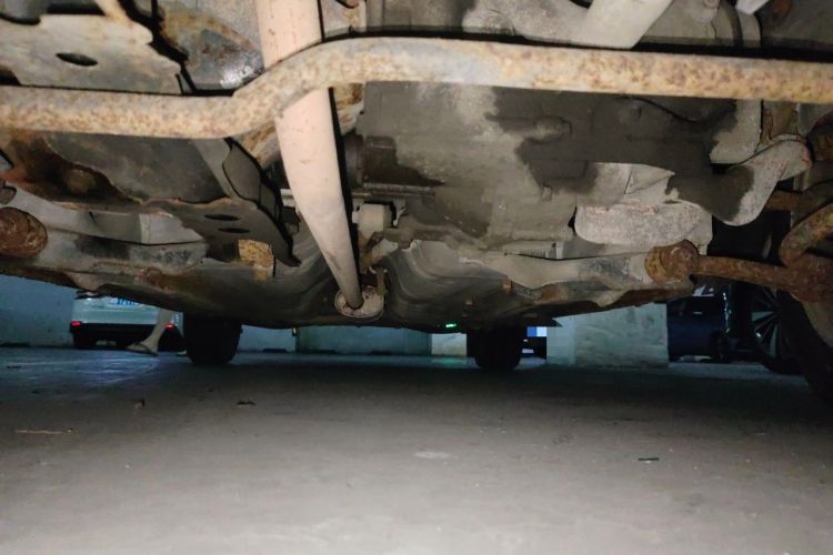 Used FAW Xiali 2012 N3 1.0L Sedan Comfort Model Chassis Front