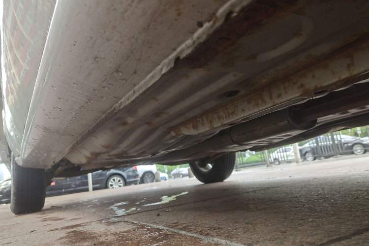 Used FAW Xiali 2012 N3 1.0L Sedan - Practical Model Chassis Front Right
