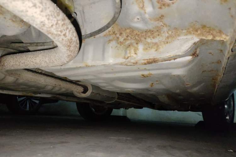 Used FAW Xiali 2012 N3 1.0L Sedan Comfort Model Chassis Rear Right