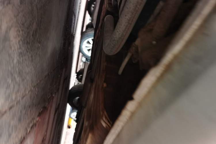 Used FAW Xiali 2012 N3 1.0L Sedan Base Model Chassis Rear Right