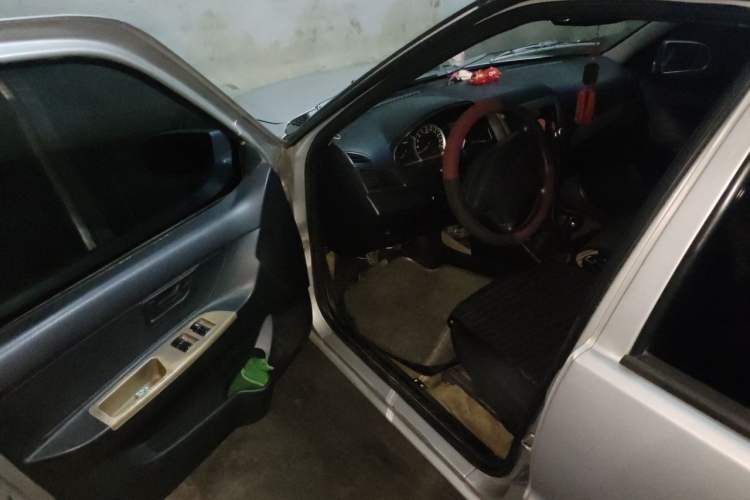 Used FAW Xiali 2012 N3 1.0L Sedan Comfort Model Driver Seat