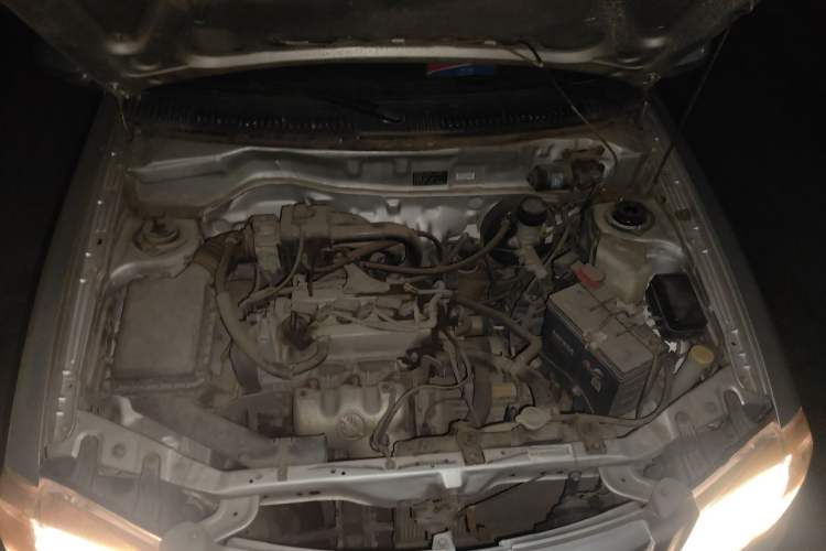 Used FAW Xiali 2012 N3 1.0L Sedan - Practical Model Engine Bay