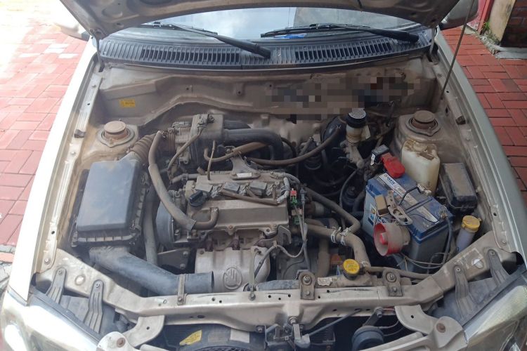 Used FAW Xiali 2012 N3 1.0L Sedan Comfort Model Engine Bay