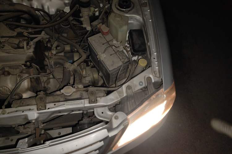 Used FAW Xiali 2012 N3 1.0L Sedan - Practical Model Engine Bay Left