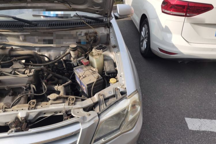 Used FAW Xiali 2012 N3 1.0L Sedan - Practical Model Engine Bay Left