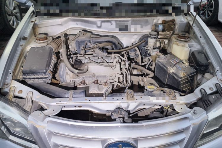 Used FAW Xiali 2012 N3 1.0L Sedan - Practical Model Engine Bay