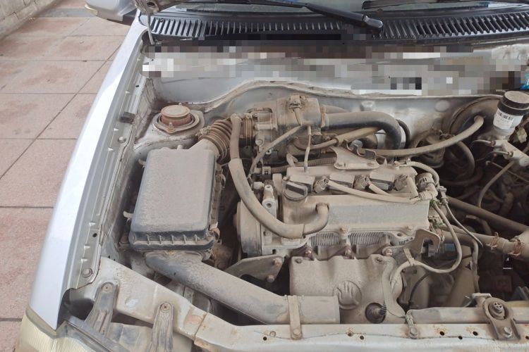Used FAW Xiali 2012 N3 1.0L Sedan - Practical Model Engine Bay Right