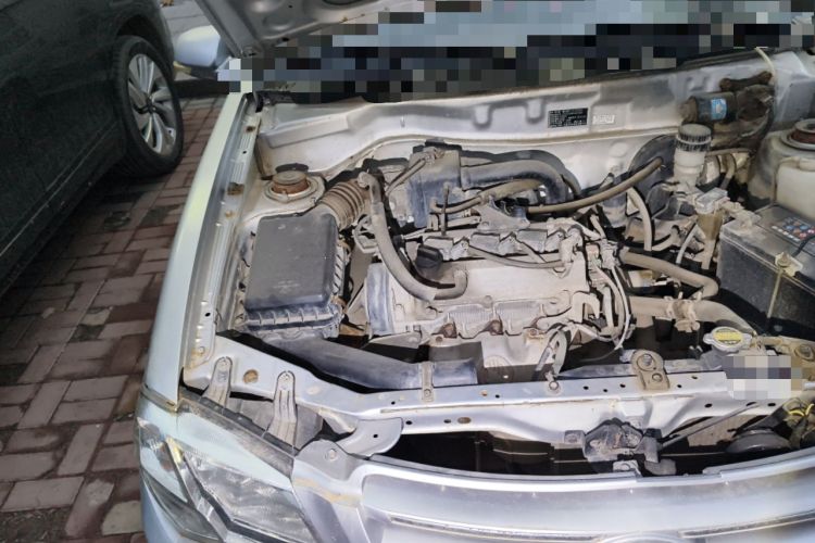 Used FAW Xiali 2012 N3 1.0L Sedan - Practical Model Engine Bay Right