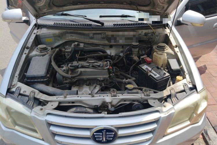 Used FAW Xiali 2012 N3 1.0L Sedan Base Model Engine Bay