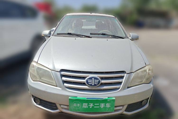 Used FAW Xiali 2012 N3 1.0L Hatchback Standard Model Front