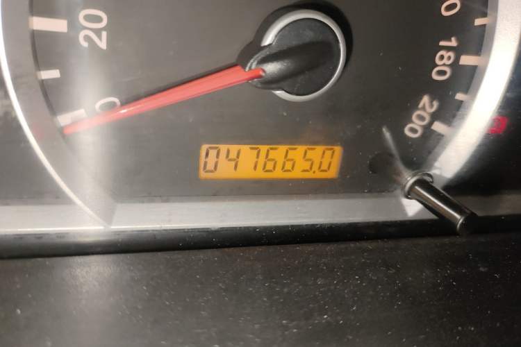 Used FAW Xiali 2012 N3 1.0L Sedan Comfort Model Odometer Close Up