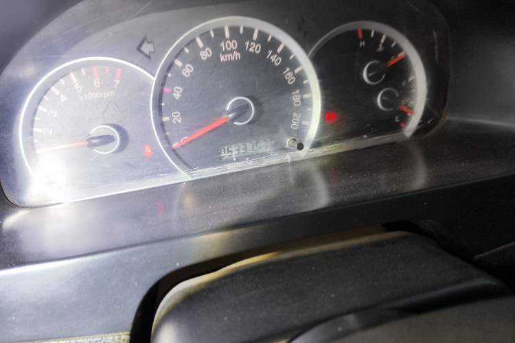 Used FAW Xiali 2012 N3 1.0L Sedan - Practical Model Odometer Close Up
