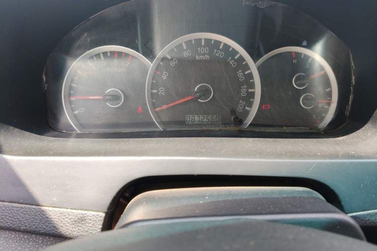 Used FAW Xiali 2012 N3 1.0L Sedan Base Model Odometer Close Up