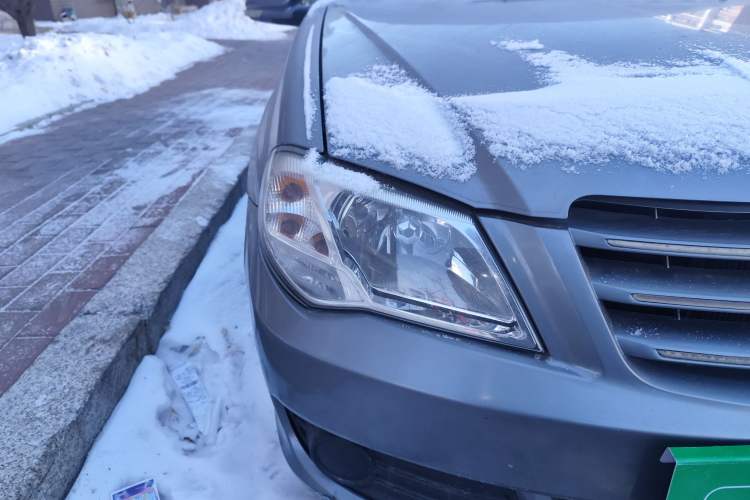 Used FAW Xiali 2012 N3 1.0L Sedan - Practical Model Right Front Headlight